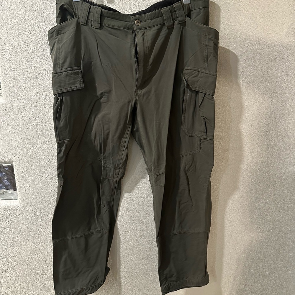 Duluth Trading Co Green Cargo Pants Utility Style